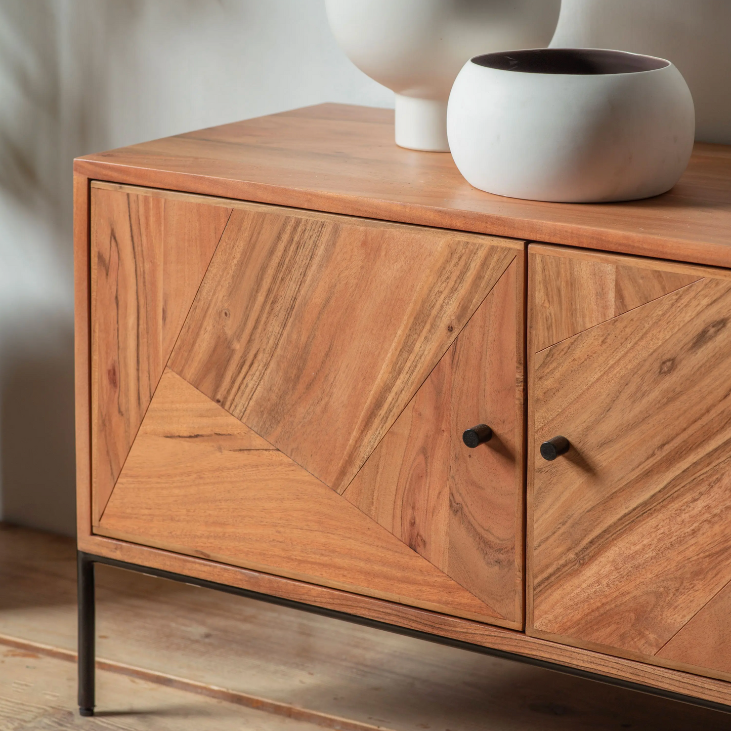 Orla Media Unit 178cm