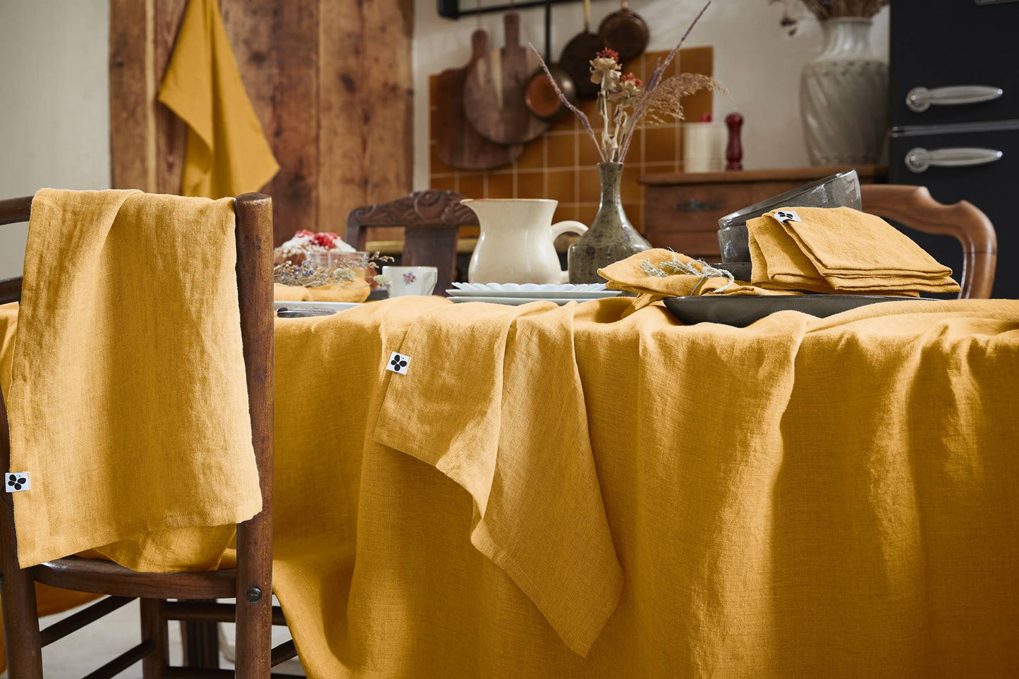 TABLECLOTH 170 x 250 cm SOLINE Honey: 160 gr/m² / OEKO TEX - BSCI - TRAITEMENT DES EAUX USÉES / 100% Lin