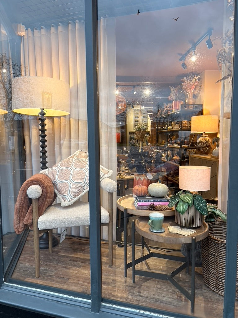 Ridged Floor Lamp with Shade