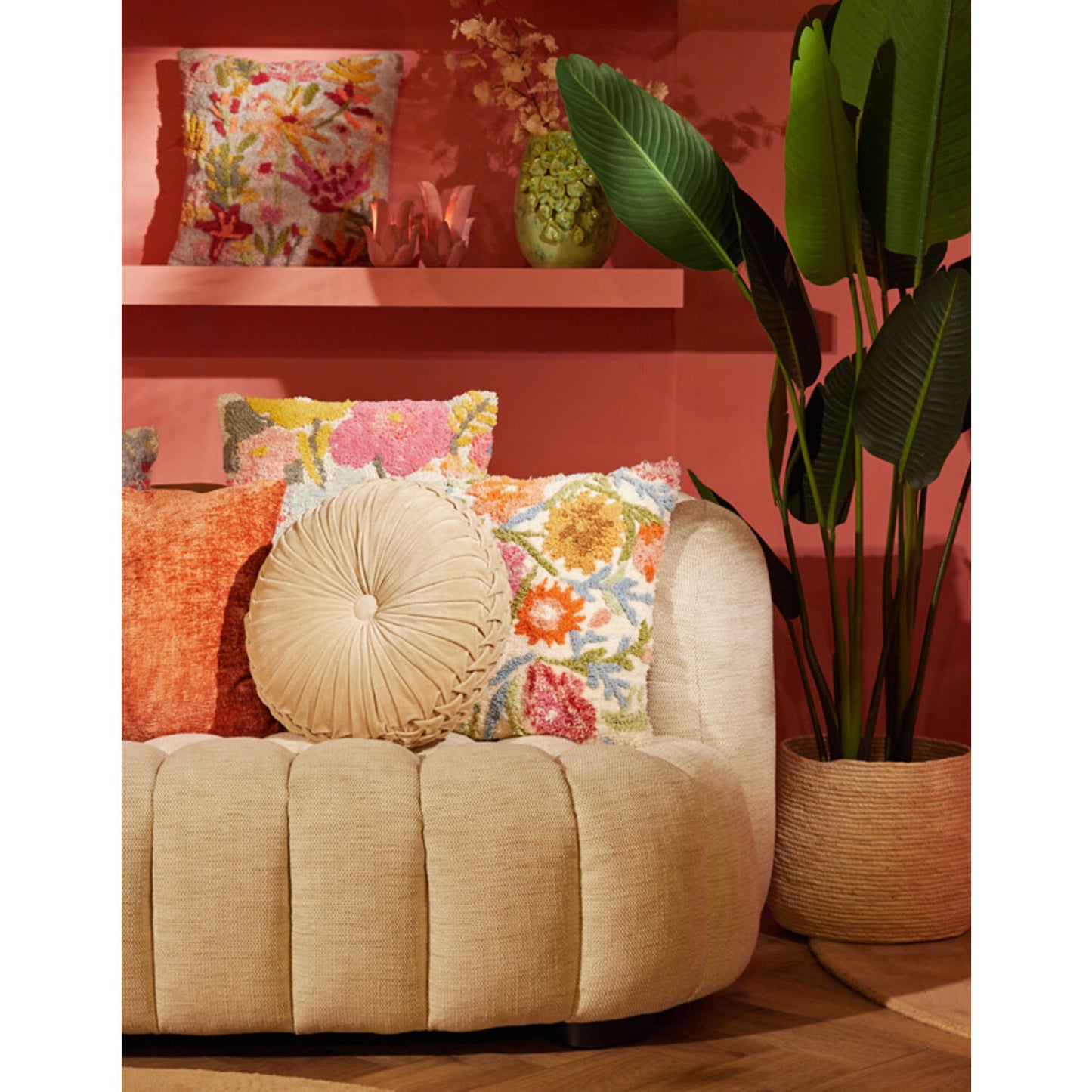 Berand Cushion D40cm (light gold)