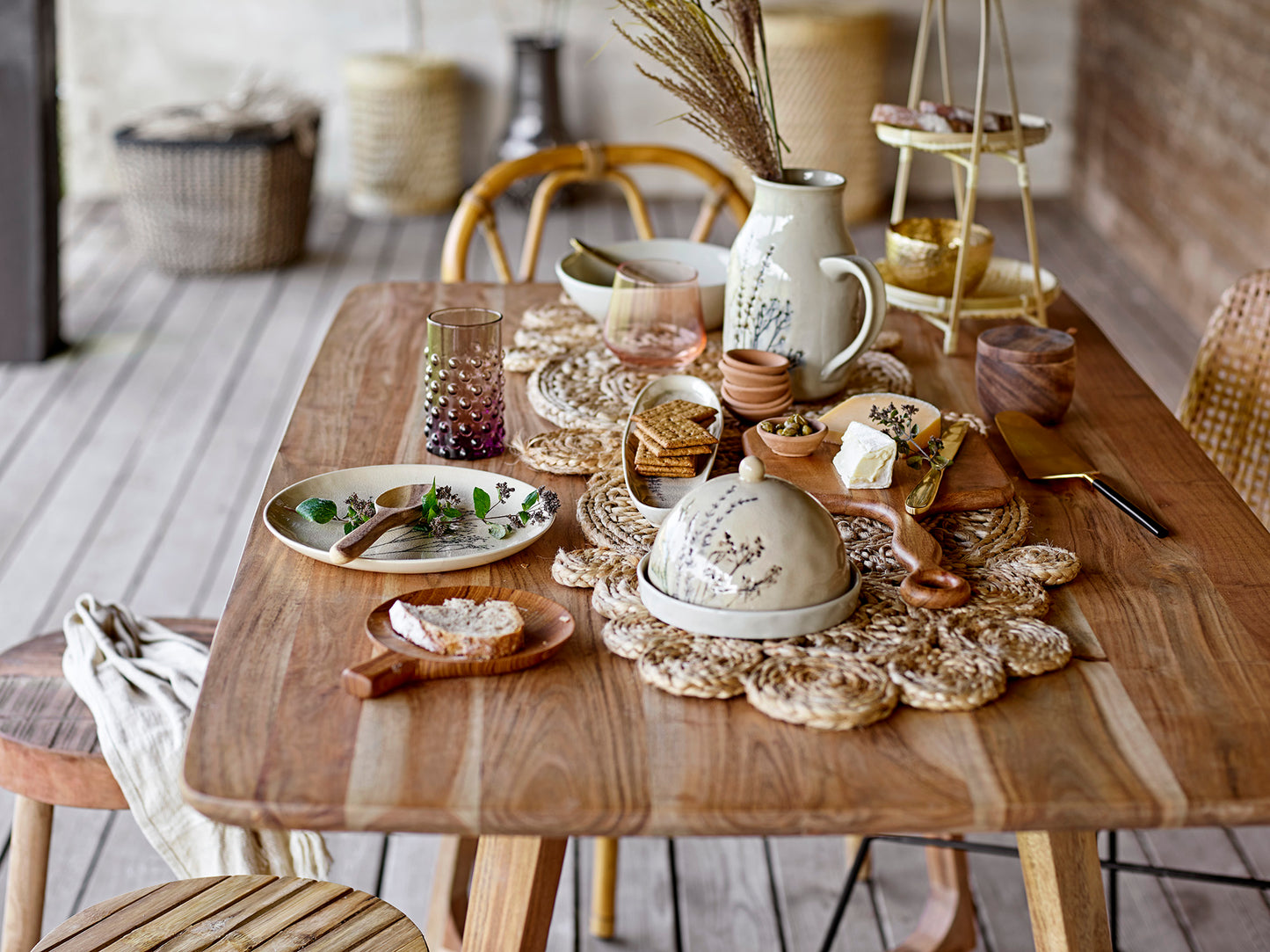 Valder Table Runner (Jute)
