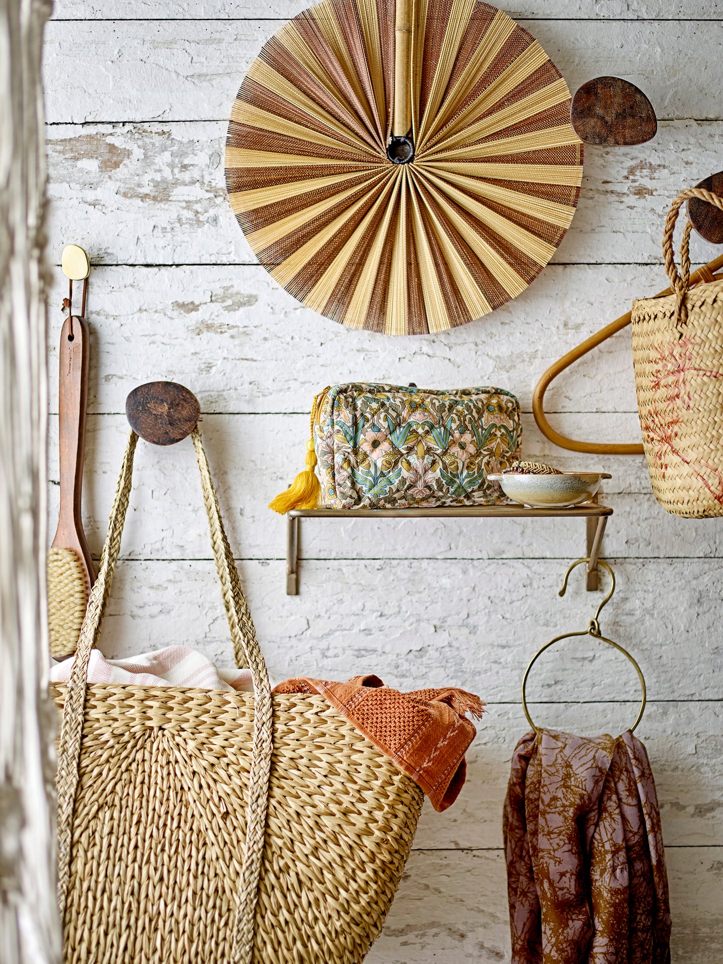 Zigga Hanger, Brass