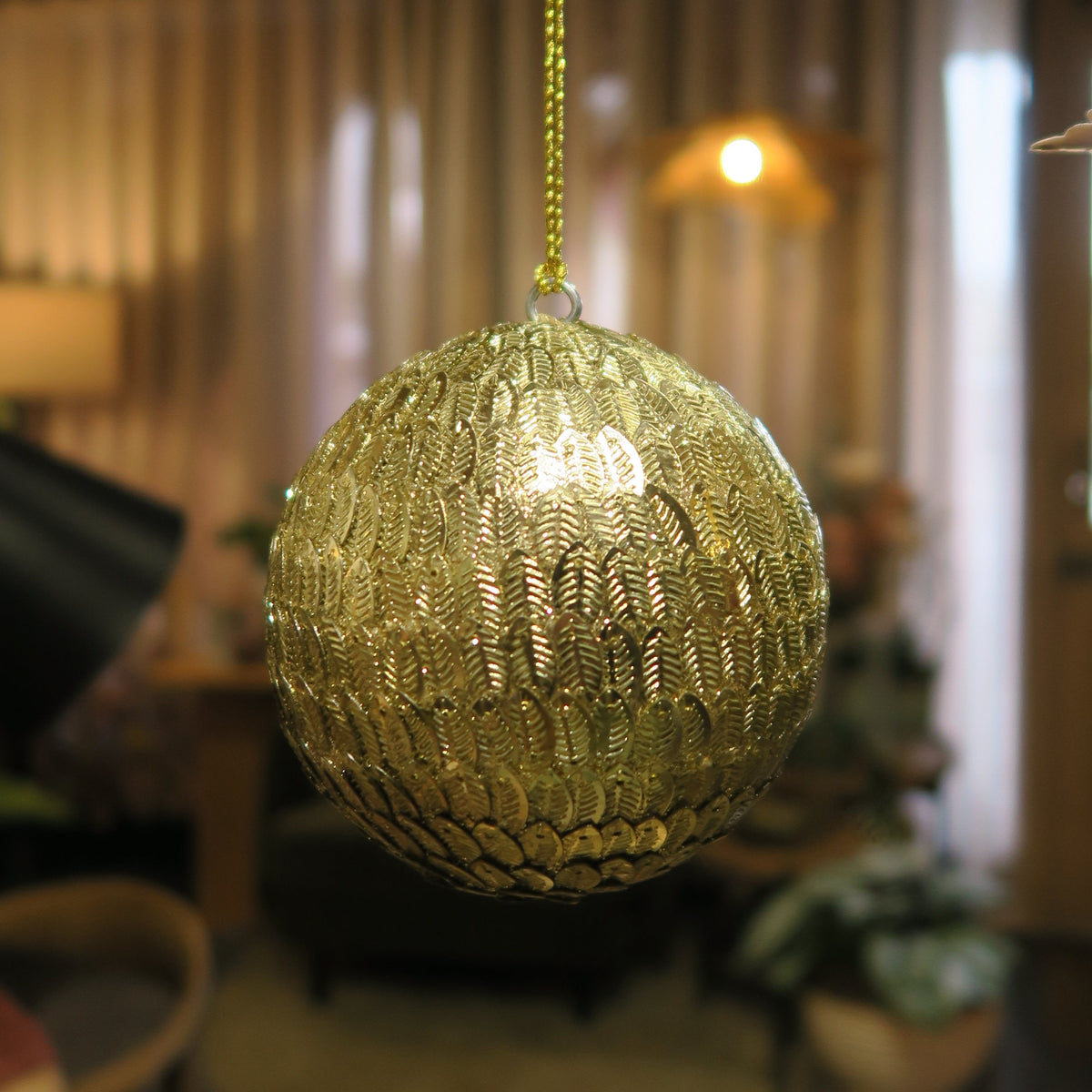 Gold Feather Bauble D10cm