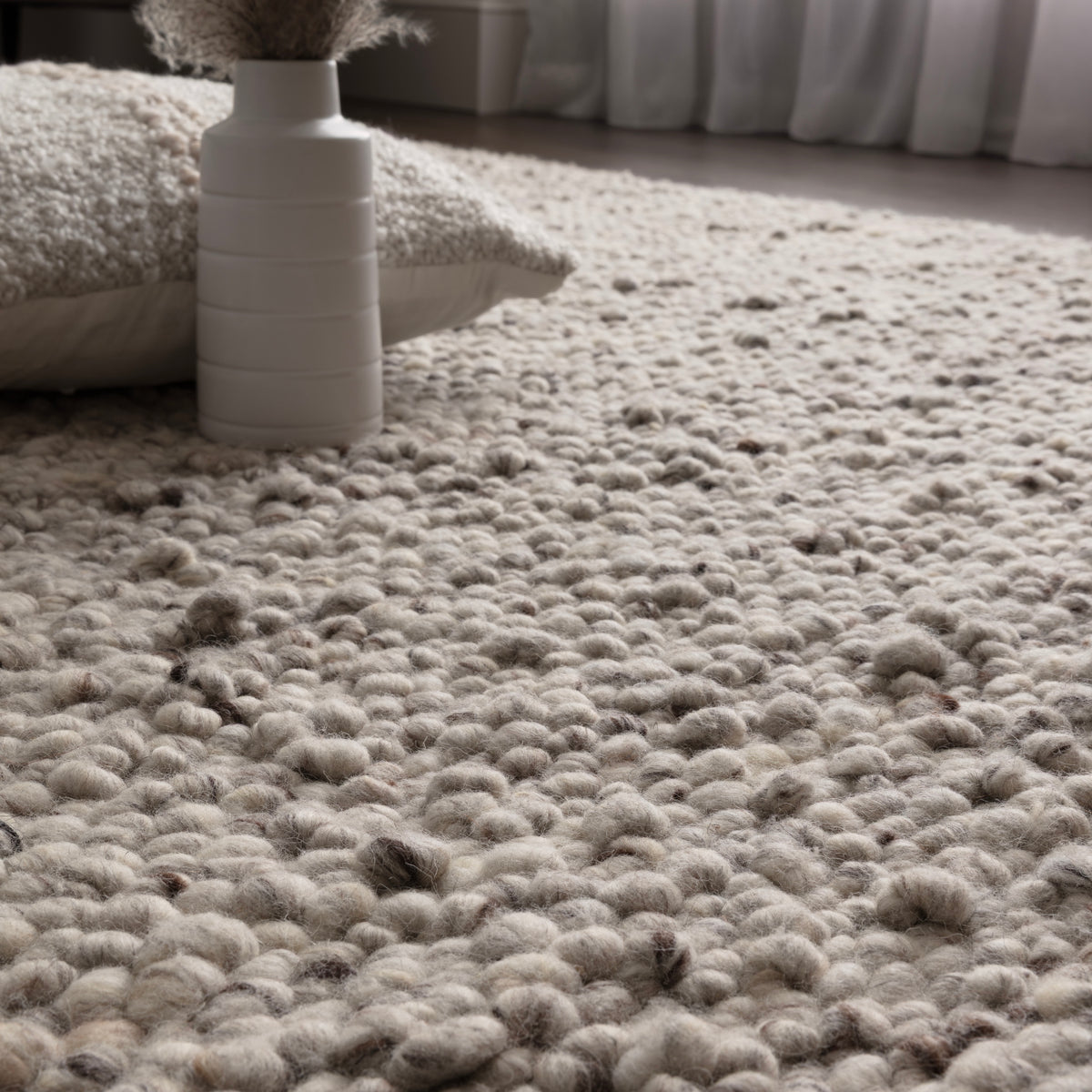 Adler Rug (Silver)