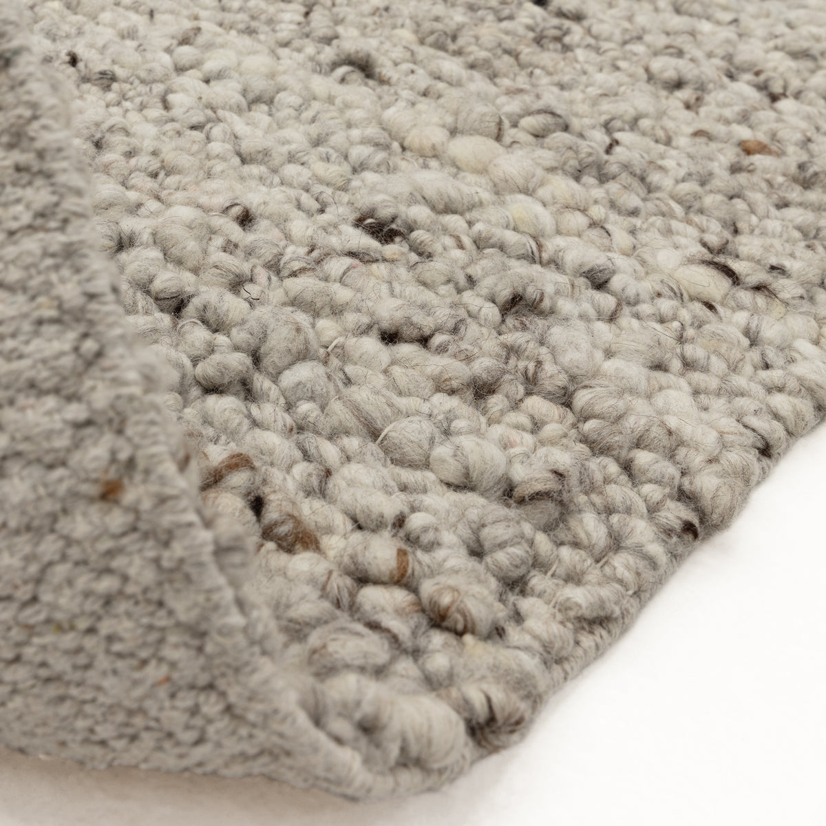 Adler Rug (Silver)