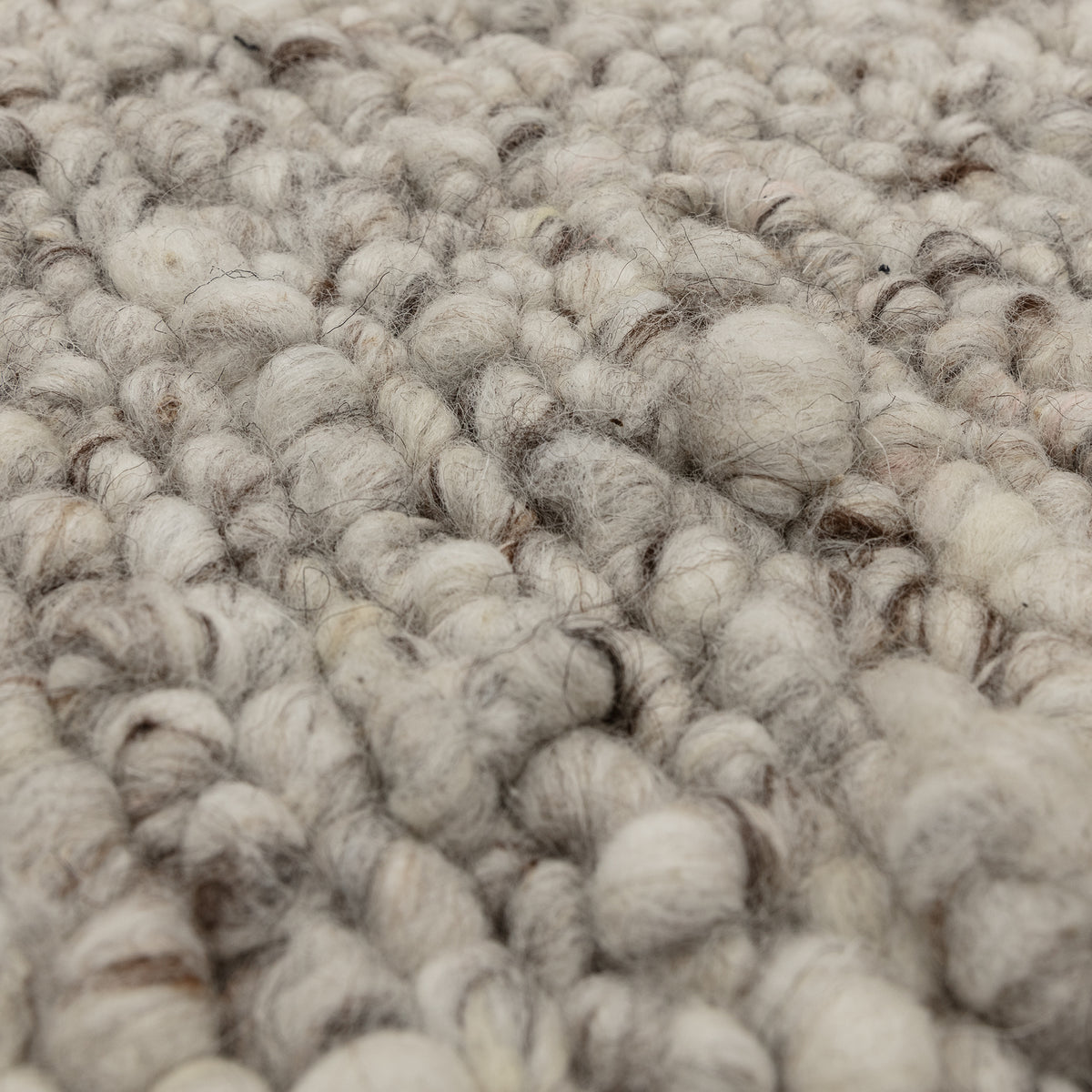 Adler Rug (Silver)