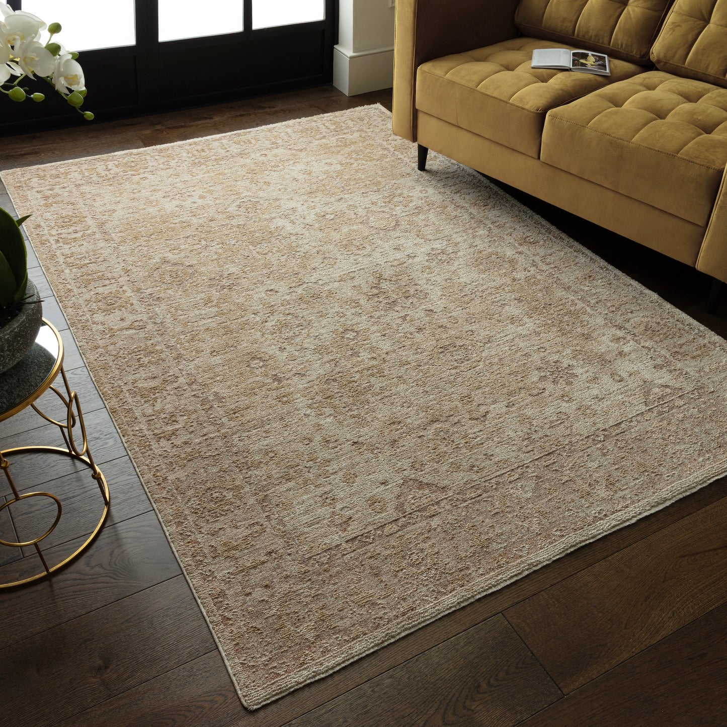 Heriz Ornate Rug (Beige)