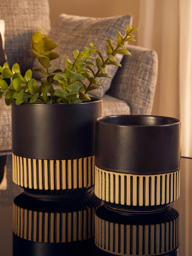 Kiso Monochrome Ceramic Planter (D15cm)