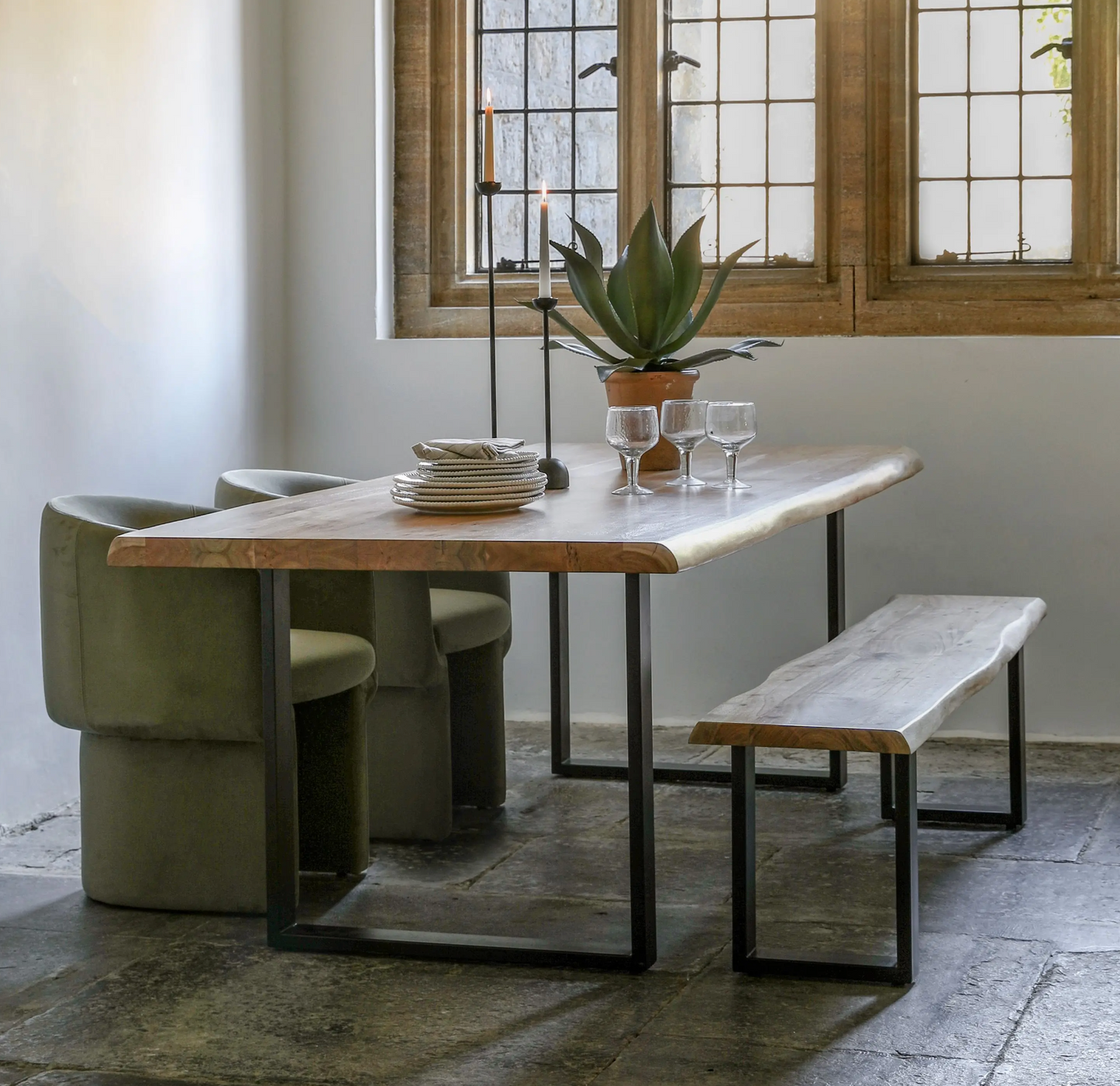 Chisbury Dining Bench (Acacia)