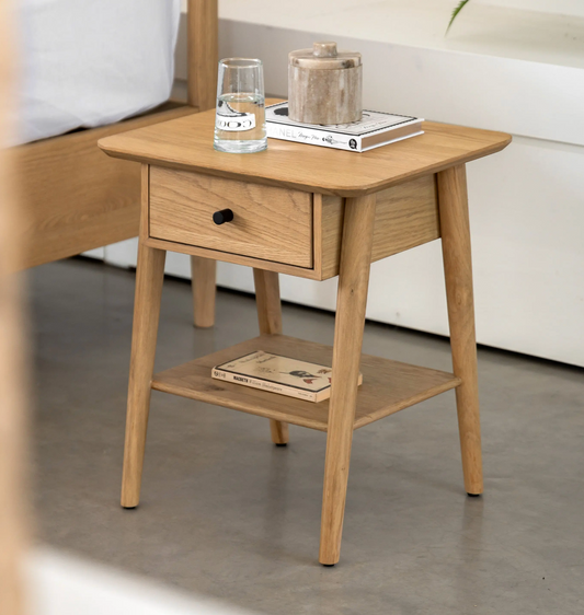 Hatfield Oak Bedside Table