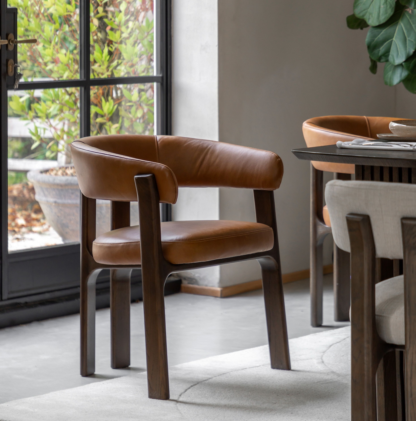 Onda Dining Chair (leather)