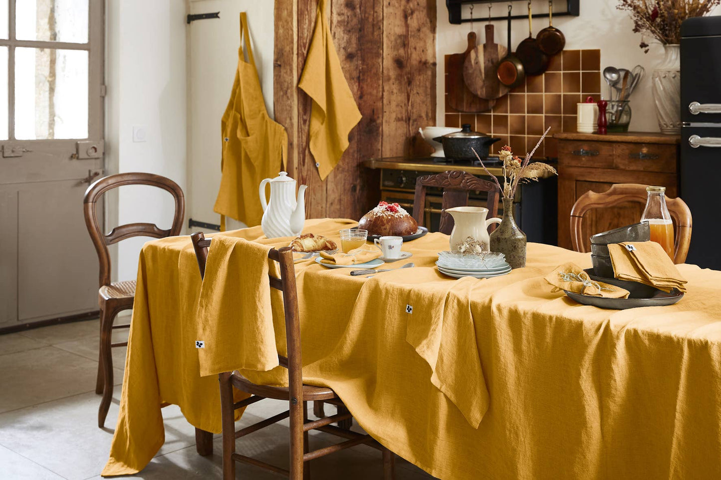 TABLECLOTH 170 x 250 cm SOLINE Honey: 160 gr/m² / OEKO TEX - BSCI - TRAITEMENT DES EAUX USÉES / 100% Lin