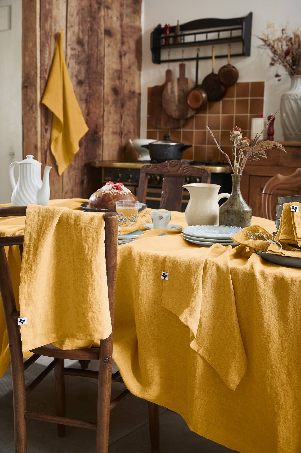 TABLECLOTH 170 x 250 cm SOLINE Honey: 160 gr/m² / OEKO TEX - BSCI - TRAITEMENT DES EAUX USÉES / 100% Lin